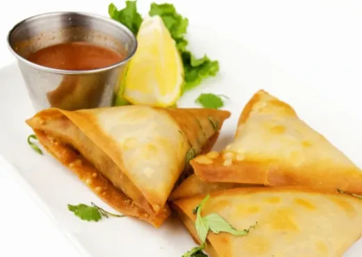 Best vegetable samosa in Richmond, BC
